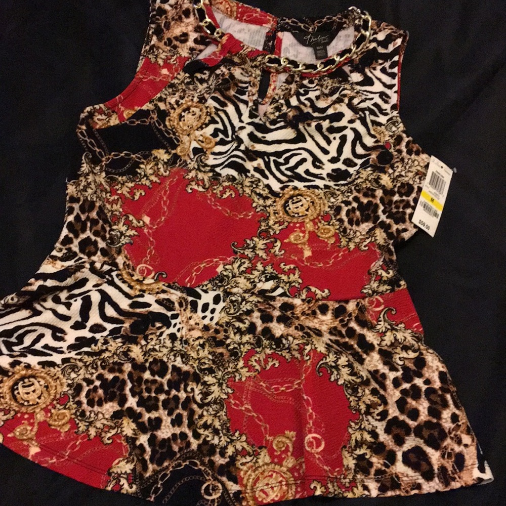 Elegant / exotic top